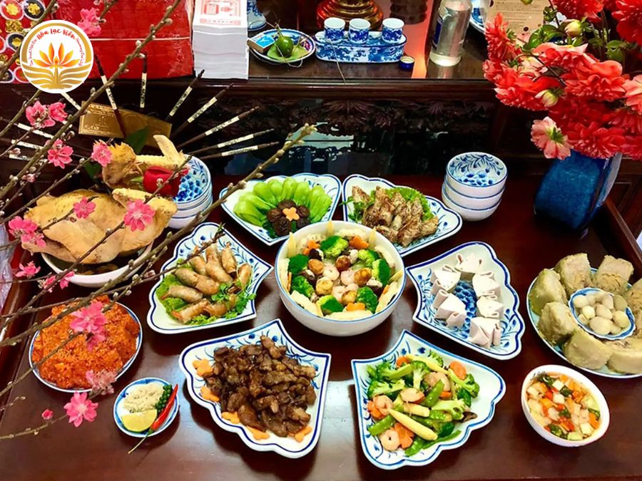 Cúng cơm cho người mới mất là cách để con cháu thực hiện đạo nghĩa "sự tử như sự sinh" như lúc họ còn sống