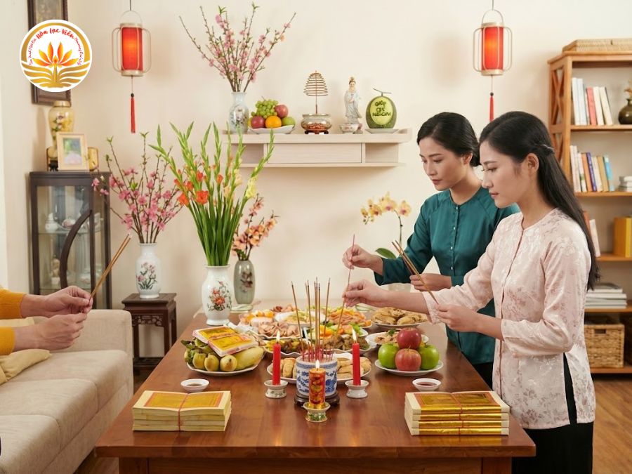 Ngày giỗ là lúc ông bà về thăm nhà, vì vậy gia đình nên hòa thuận vui vẻ.