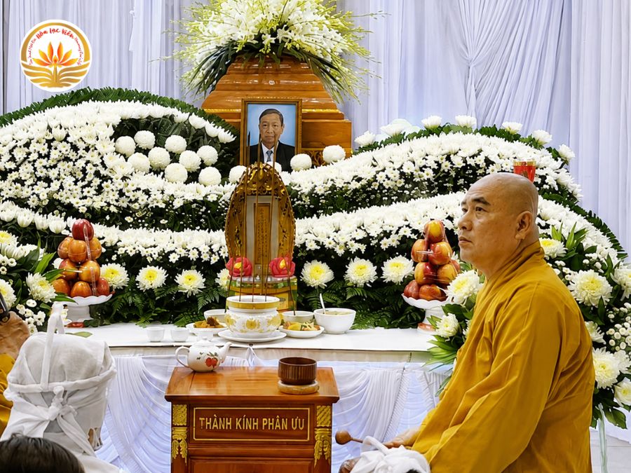 Lễ Tịch Điện có nguồn gốc xa xưa từ phương Đông, đặc biệt ảnh hưởng từ Nho giáo và Phật giáo
